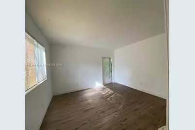 8132 Harding Ave #7, Miami Beach, FL 33141 - Photo 17