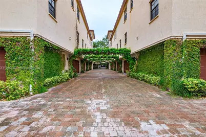 2819 Coconut Ave #2819, Miami, FL 33133 - Photo 11