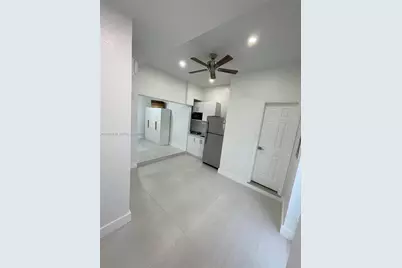 12715 NW 7th St, Miami, FL 33182 - Photo 9