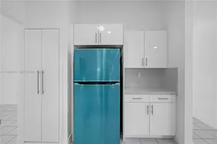 15322 SW 177th Terrace, Miami, FL 33187 - Photo 11