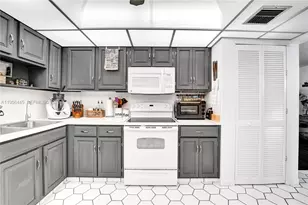 1370 S Ocean Blvd, Pompano Beach, FL 33062 - Photo 19