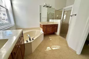 1831 Mariners Ln, Weston, FL 33327 - Photo 15