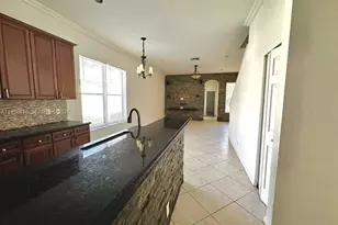 1831 Mariners Ln, Weston, FL 33327 - Photo 11