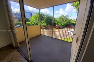 8363 Lake Dr, Doral, FL 33166 - Photo 9