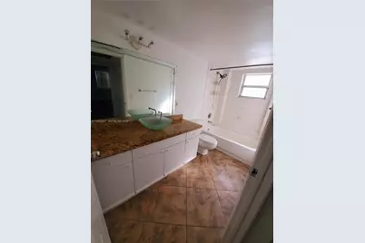 8363 Lake Dr #201, Doral, FL 33166 - Photo 11