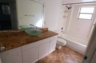 8363 Lake Dr, Doral, FL 33166 - Photo 11