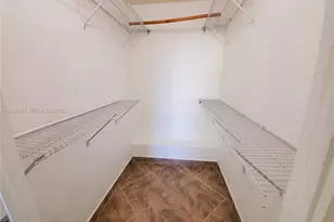 8363 Lake Dr, Doral, FL 33166 - Photo 17