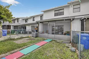 10431 NW 3rd St, Pembroke Pines, FL 33026 - Photo 19