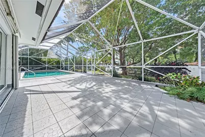 405 Bontona Ave, Fort Lauderdale, FL 33301 - Photo 37