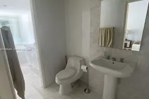 20408 NE 34th Ct, Aventura, FL 33180 - Photo 9