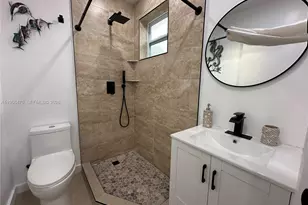 18481 SW 208th St, Miami, FL 33187 - Photo 5