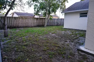 7105 SW 3rd Ct, North Lauderdale, FL 33068 - Photo 29