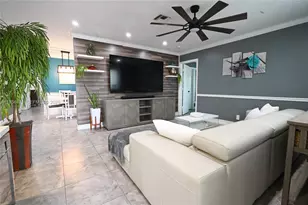 7105 SW 3rd Ct, North Lauderdale, FL 33068 - Photo 3