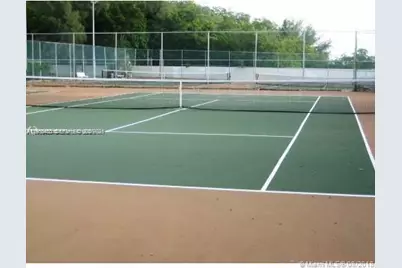 300 Bayview Dr #501, Sunny Isles Beach, FL 33160 - Photo 5