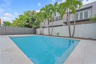 10250 NW 76th Terrace, Doral, FL 33178 - Photo 25
