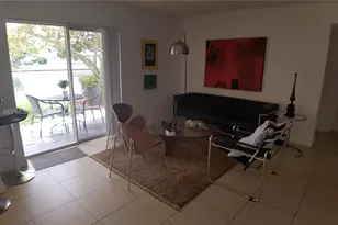 7640 Westwood Dr, Tamarac, FL 33321 - Photo 5