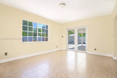 1201 NW 78th Ave, Pembroke Pines, FL 33024 - Photo 19
