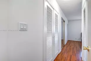 301 NE 14th Ave, Hallandale Beach, FL 33009 - Photo 27