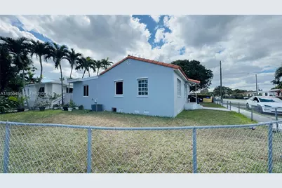 3310 NW 19th Ter, Miami, FL 33125 - Photo 7