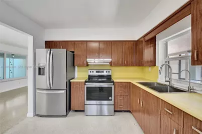 3816 W Park Rd, Hollywood, FL 33021 - Photo 15