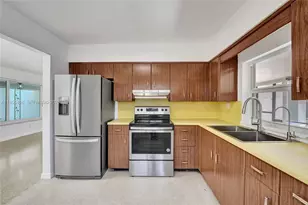 3816 W Park Rd, Hollywood, FL 33021 - Photo 15