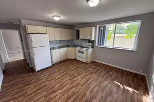 229 NW 10th Ave, Miami, FL 33128 - Photo 5