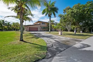 11400 NW 19th St, Plantation, FL 33323 - Photo 5