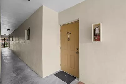 4850 SW 63rd Ter #232, Davie, FL 33314 - Photo 15