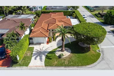 8801 Dickens Ave, Surfside, FL 33154 - Photo 5