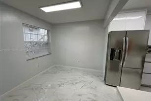 464 NE 210th Cir Terrace, Miami, FL 33179 - Photo 9