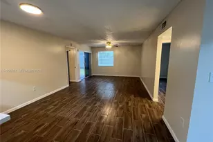 464 NE 210th Cir Terrace, Miami, FL 33179 - Photo 5