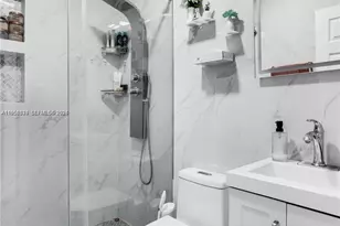 174 E 40th St, Hialeah, FL 33013 - Photo 3