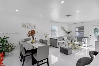 174 E 40th St, Hialeah, FL 33013 - Photo 9