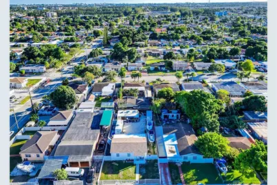 174 E 40th St, Hialeah, FL 33013 - Photo 31