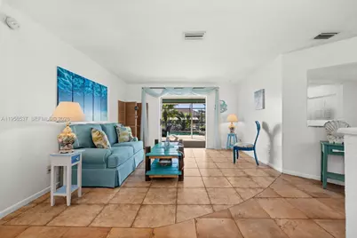 250 SW 37th Ter, Cape Coral, FL 33914 - Photo 7