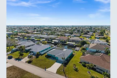 250 SW 37th Ter, Cape Coral, FL 33914 - Photo 35