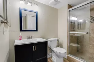 182 Lakeview Dr, Weston, FL 33326 - Photo 33