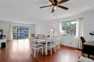 182 Lakeview Dr, Weston, FL 33326 - Photo 9