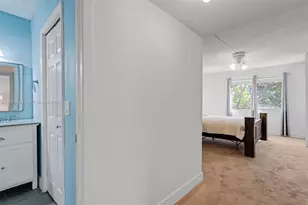 182 Lakeview Dr, Weston, FL 33326 - Photo 17