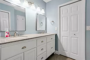 182 Lakeview Dr, Weston, FL 33326 - Photo 27