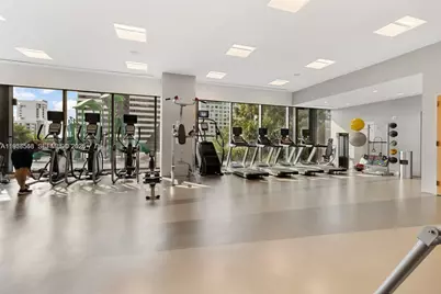 88 SW 7th St #2104, Miami, FL 33130 - Photo 31