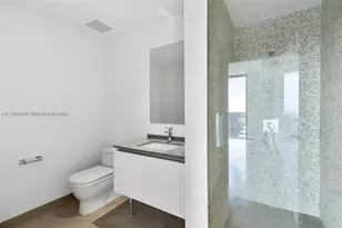 88 SW 7th St, Miami, FL 33130 - Photo 21