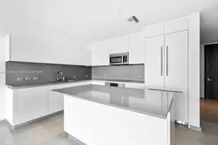 88 SW 7th St, Miami, FL 33130 - Photo 9