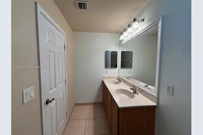 8988 Chambers St, Tamarac, FL 33321 - Photo 27