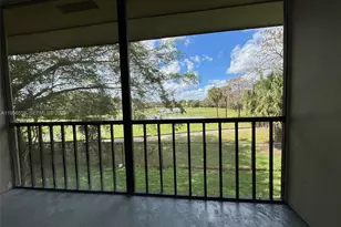 8060 Fairview Dr, Tamarac, FL 33321 - Photo 23