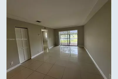 8060 Fairview Dr #201, Tamarac, FL 33321 - Photo 9