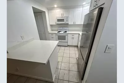 815 SW 30th St #J, Fort Lauderdale, FL 33315 - Photo 7