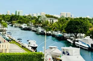 2020 NE 135th St, North Miami, FL 33181 - Photo 35