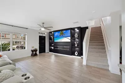 572 NE 6th Pl, Homestead, FL 33034 - Photo 23