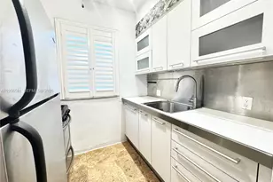 1056 Jefferson Ave, Miami Beach, FL 33139 - Photo 9